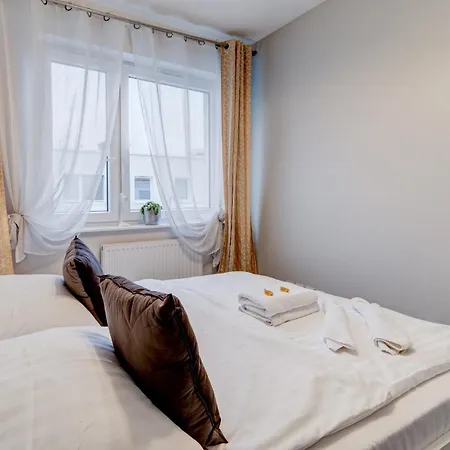 Livin Centrum 3* Stettin